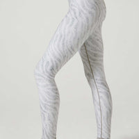 Aria Back Pocket Legging