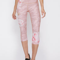 High-Waist Reversible Capris Blush Camo Peony