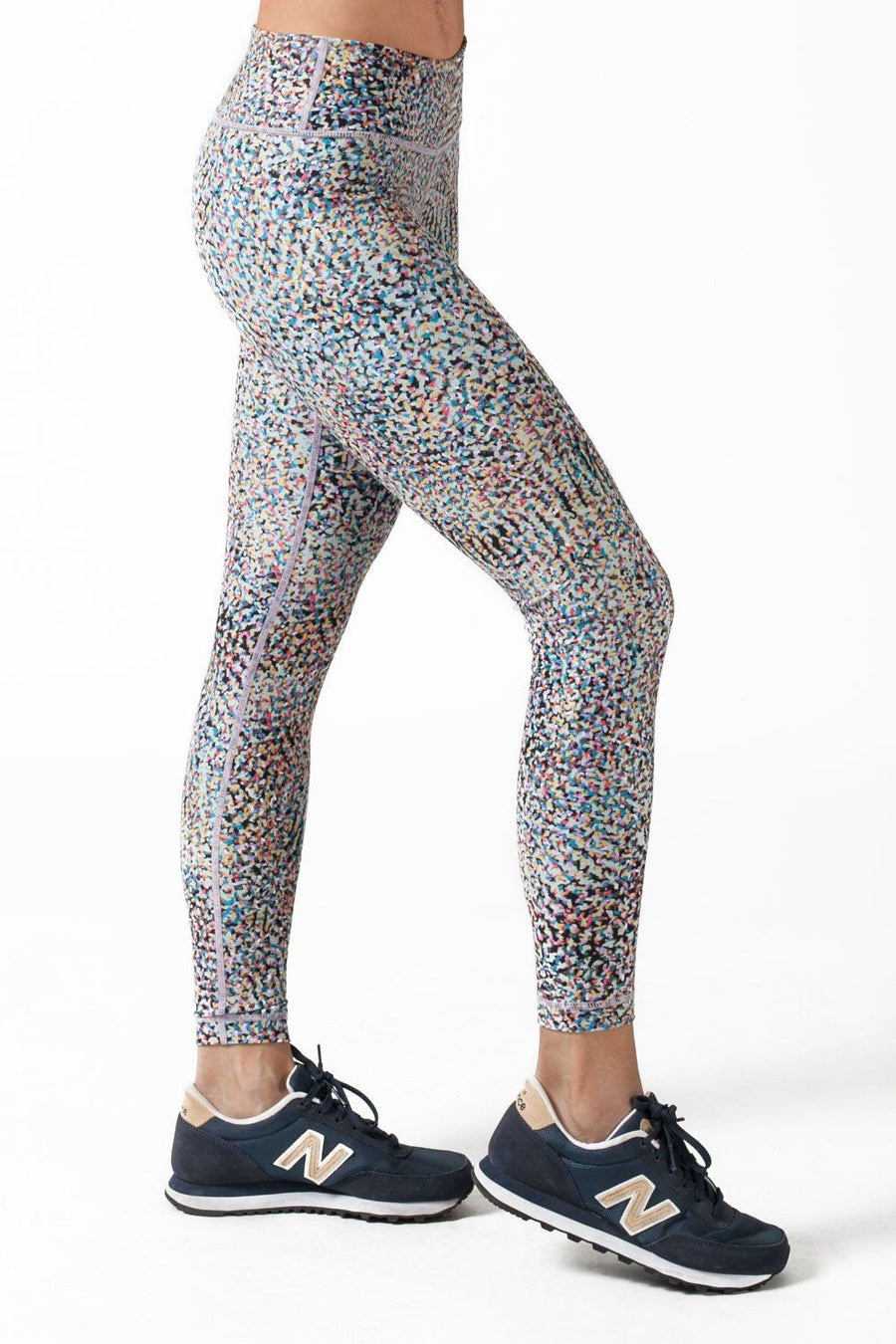 BLACK AND WHITE CLOUDY POLKA DOTS