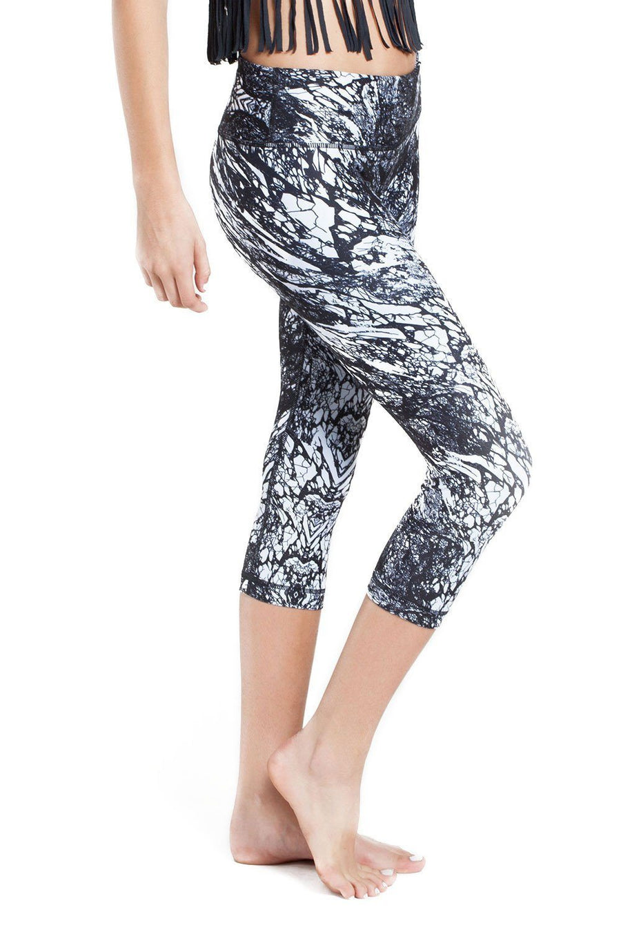 BLACK AND WHITE VENOM